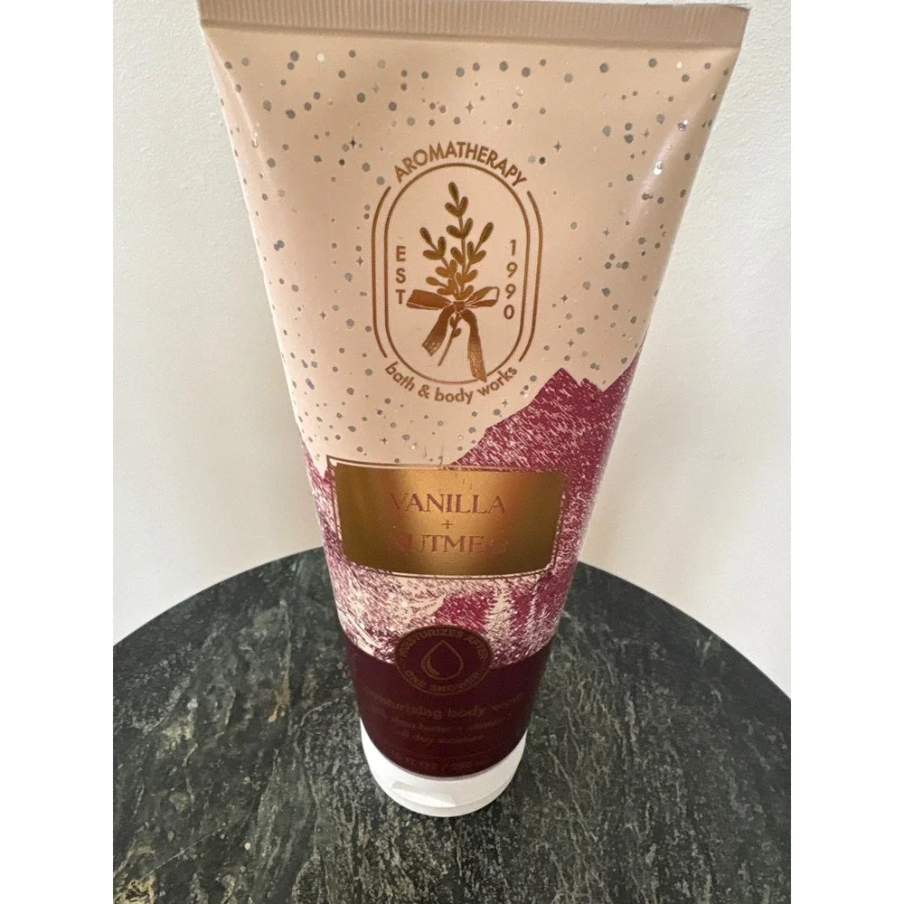 Bath and Body Works Aromatherapy Vanilla Nutmeg‎ Moisturizing Body Wash 10oz New